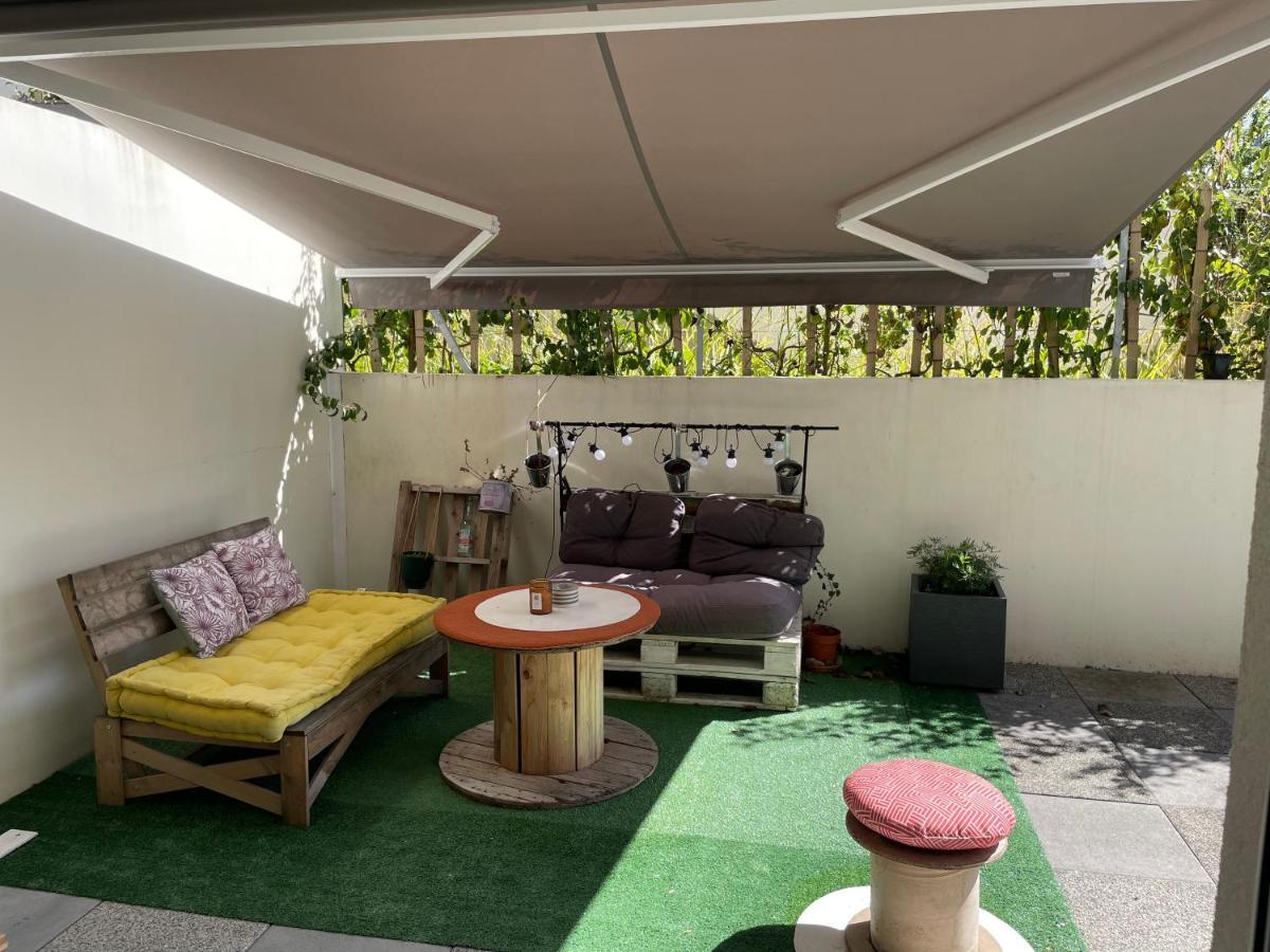 Appartement Avec Terrasse Proche De Rennes サン・ジャック・ド・ラ・ランド エクステリア 写真