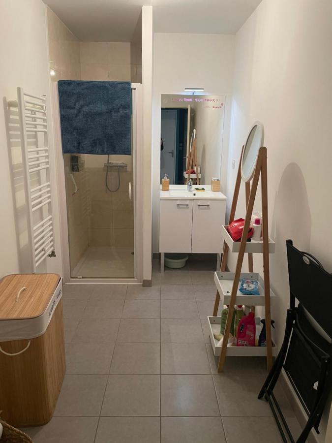 Appartement Avec Terrasse Proche De Rennes サン・ジャック・ド・ラ・ランド エクステリア 写真